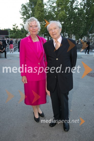  Jasna Neubauer, prevajalka; dr. Henrik Neubauer, dirigent, režiser62. Ljubljana Festival, otvoritev s Carmino Burano