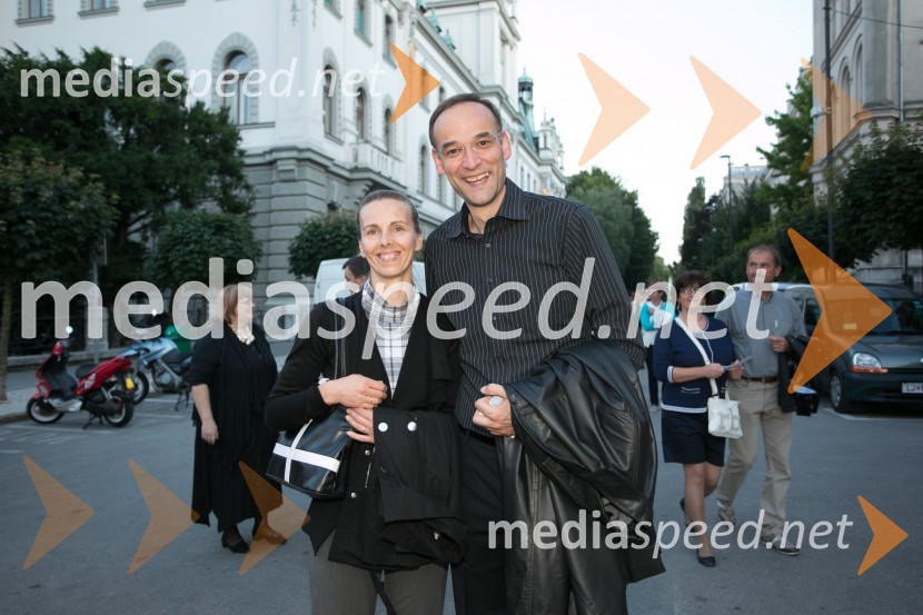  Mojca Salkič;  Aleksander Salkič, vodja službe za odnose z javnostmi Petrol62. Ljubljana Festival, otvoritev s Carmino Burano
