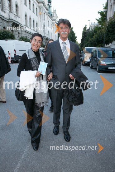 dr. Jasna Čuk, pediatrinja;  Jožko  Čuk, direktor SNG Nova Gorica62. Ljubljana Festival, otvoritev s Carmino Burano