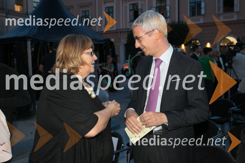 red. prof. dr.  Metka  Tekavčič, dekanja Ekonomske fakultete Univerze v Ljubljani; dr. Jernej Pikalo, minister za izobraževanje, znanost in šport62. Ljubljana Festival, otvoritev s Carmino Burano