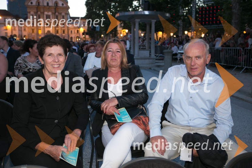  Helena Draškovič, direktorica Magistrat international d.o.o.;  Irena Mermal;  Jože  Mermal, predsednik uprave BTC-ja62. Ljubljana Festival, otvoritev s Carmino Burano