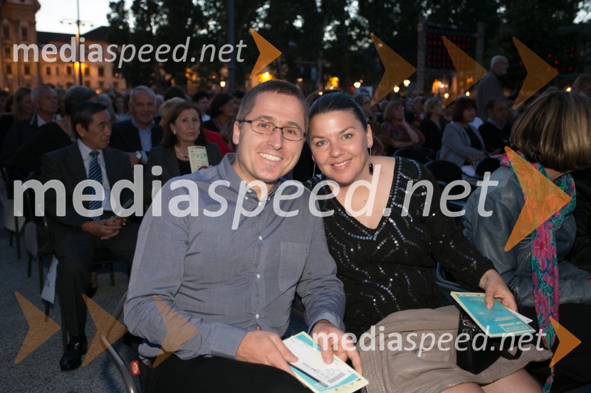  Klemen Kolenc, projektni vodja pri družbi Akrapovič;  Tjaša Kolenc Filipčič, vodja trženjskega komuniciranja v Skupini Triglav62. Ljubljana Festival, otvoritev s Carmino Burano