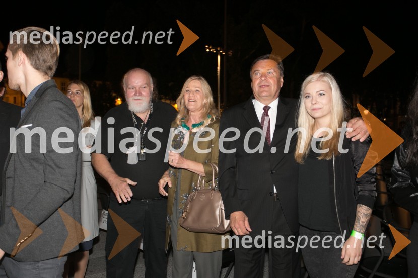  Zmago Modic, slikar;  Mija Janković, soproga Zorana Jankovića;  Zoran Janković, župan MOL, predsednik PS;  Staša Gruškovnjak62. Ljubljana Festival, otvoritev s Carmino Burano