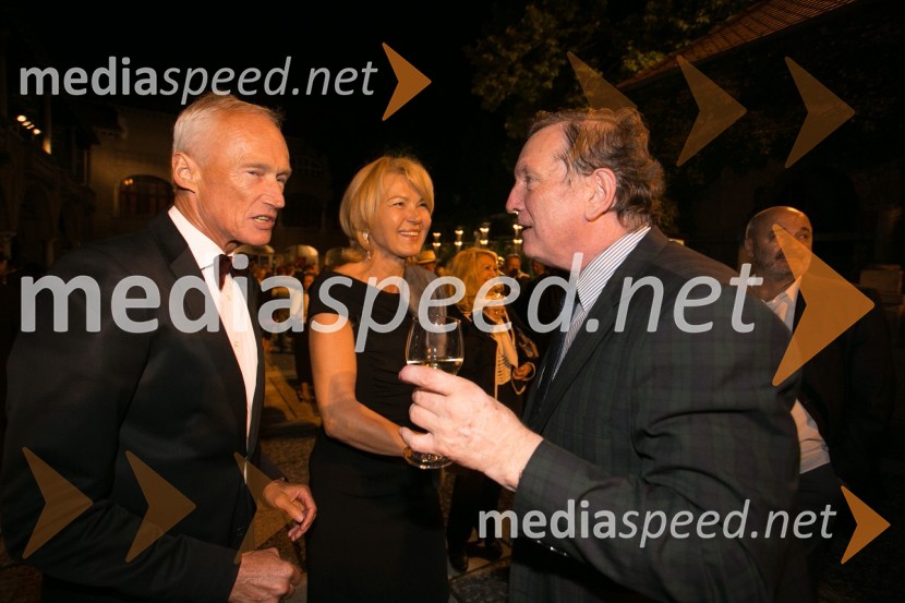  Janez  Pergar, prokurist NP Consulting;  Nevenka Črešnar Pergar, lastnica in direktorica podjetja NP Consulting;  Uroš Lajovic, dirigent62. Ljubljana Festival, otvoritev s Carmino Burano