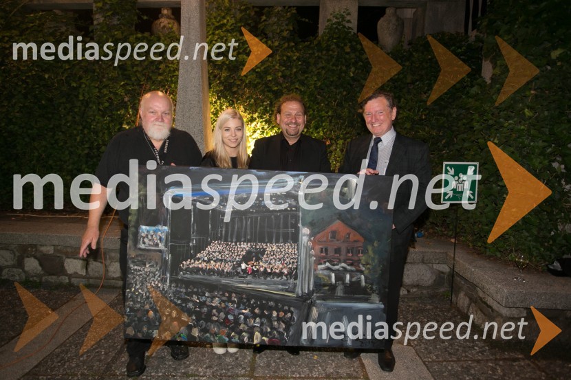  Zmago Modic, slikar;  Staša Gruškovnjak;  Darko  Brlek, direktor, Festival Ljubljana;  Uroš Lajovic, dirigent62. Ljubljana Festival, otvoritev s Carmino Burano