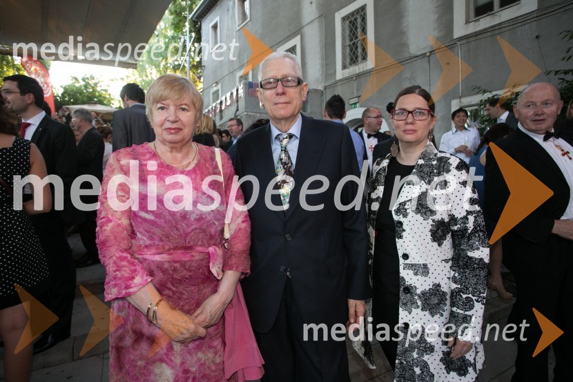  Milica Šturm; dr. Lovro Šturm, nekdanji minister za pravosodje;  Breda ŠturmSprejem ob ameriškem dnevu neodvisnosti