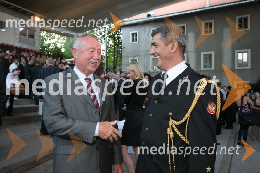 dr. Anton Bebler, politolog, diplomat, politik;  Branislav Kekovič,  vojaški ataše Črne goreSprejem ob ameriškem dnevu neodvisnosti