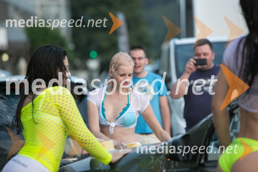 Bikini car washBikini car wash