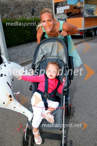  Anja Kolšek, pravnica;  Nika Likl22. Festival Lent: koncert Inner circle