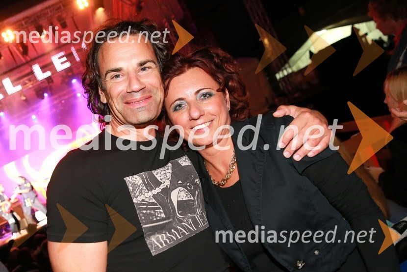  Klaus Berger;  Sabina Podkrižnik, direktorica področja trženja Pošta Slovenije22. Festival Lent: koncert Inner circle