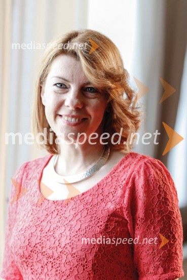  Erika DeklevaStranka Mira Cerarja, kandidati na volitvah v DZ 2014