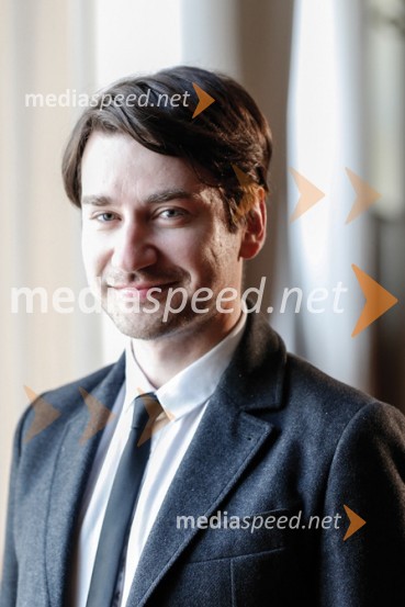  Saša Tabaković, igralecStranka Mira Cerarja, kandidati na volitvah v DZ 2014