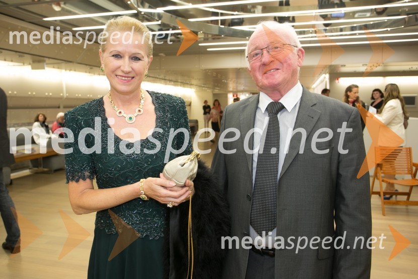  Katjuša Rojac, vodja galerije Loterije Slovenij;  Boštjan Pirc, Galerija 22Opera Lohengrin, Festival Ljubljana