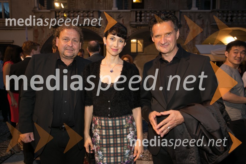  Darko  Brlek, direktor, Festival Ljubljana; Dr. Jerca Legan Cvikl, antropologinja;  Milan Martin Cvikl, politikGala baletni večer svetovnih zvezd