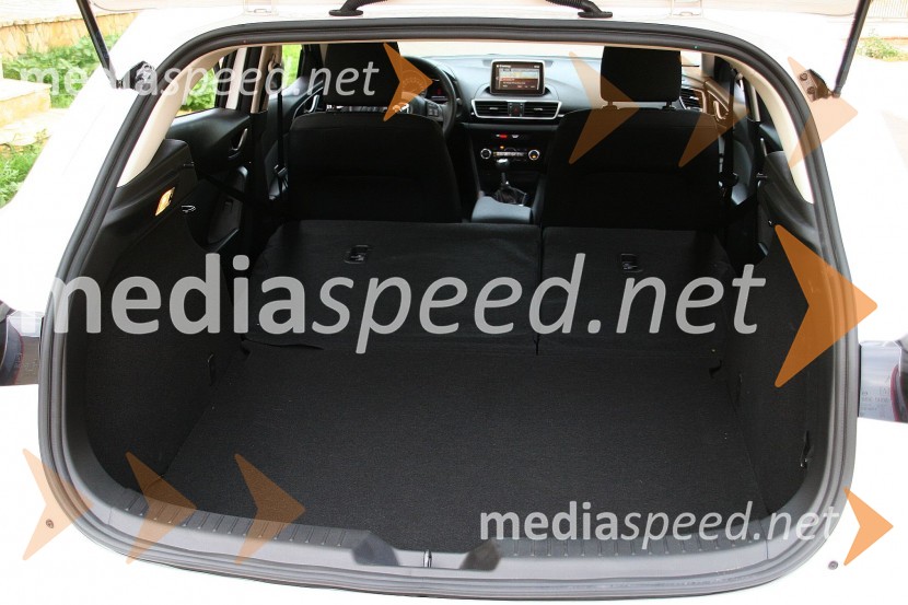 Mazda3 SP G100 Challenge, prtljažnik se poveča do 1.263 litrovMazda3 SP G100 Challenge, mediaspeed test