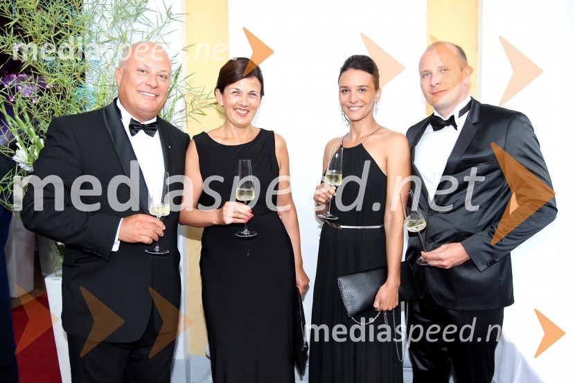  Iztok Klančnik, direktor HP Slovenija;  Maja Klančnik;  Tjaša Kuplen;  Pavle JazbecAnin ples 2014