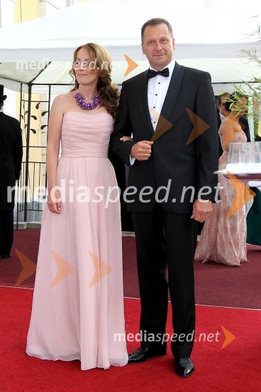  Bojana Doma Marinšek;  Emil Marinšek, direktor, podjetje MaremicoAnin ples 2014