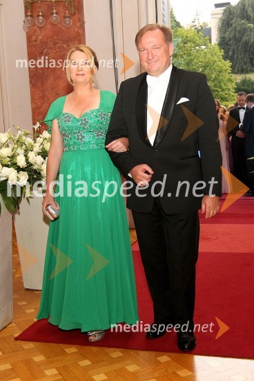  Sonja Molek Cestnik; prof. dr. Bojan Cestnik, predsednik Rotary Cluba Ljubljana IlirijaAnin ples 2014