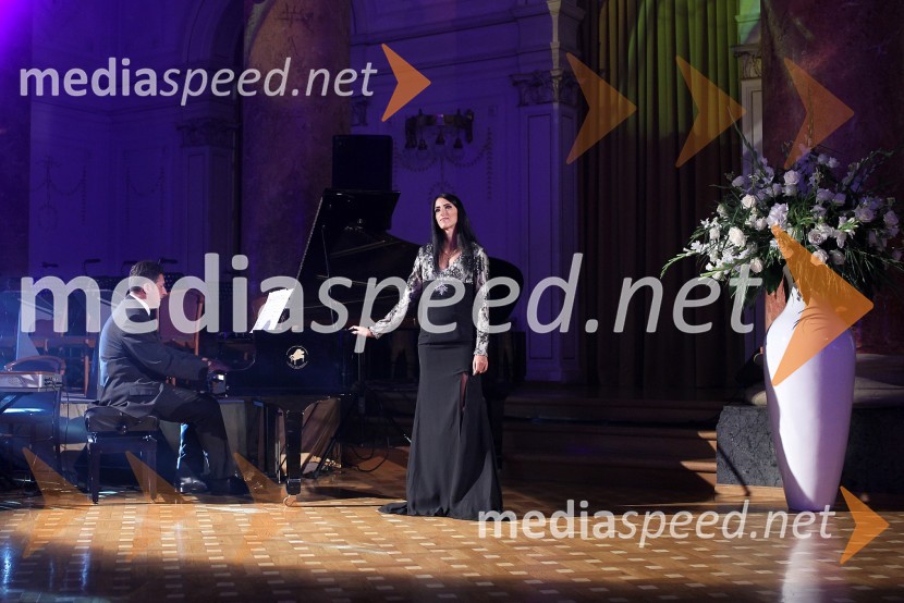  Dejan Jakšič, pianist;  Dunja Tinauer, sopranistkaAnin ples 2014