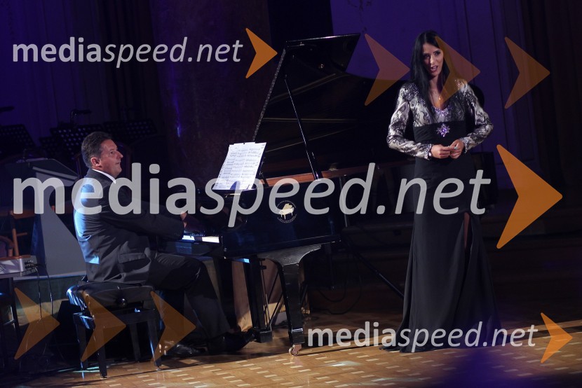  Dejan Jakšič, pianist;  Dunja Tinauer, sopranistkaAnin ples 2014