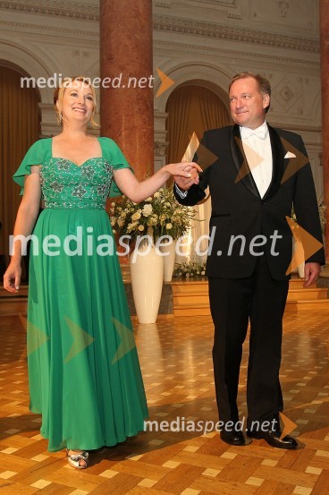  Sonja Molek Cestnik; prof. dr. Bojan Cestnik, predsednik Rotary Cluba Ljubljana IlirijaAnin ples 2014