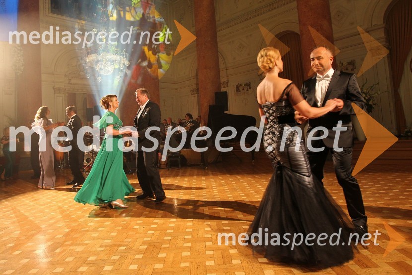 Otvoritveni plesAnin ples 2014