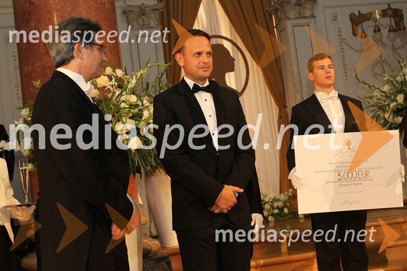  Franci Križan, organizator;  Franci Bolta, direktor znamke Audi pri podjetju Porsche Slovenija d.o.o.;  Sašo ŽolekAnin ples 2014