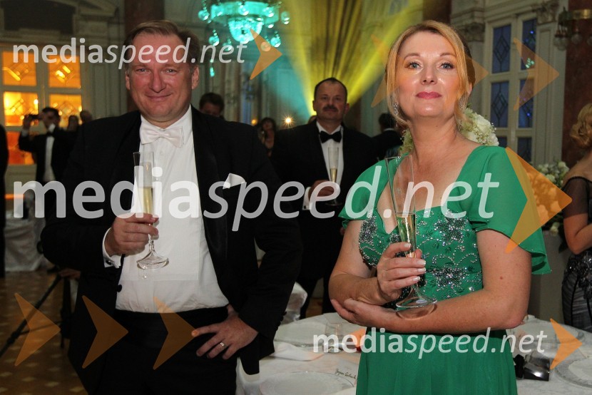 prof. dr. Bojan Cestnik, predsednik Rotary Cluba Ljubljana Ilirija;  Sonja Molek CestnikAnin ples 2014