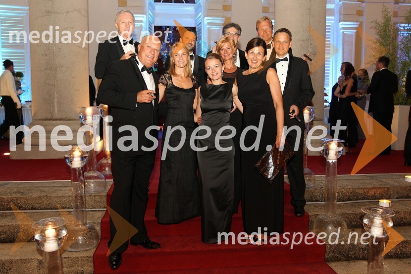  ... ;  Iztok Klančnik, direktor HP Slovenija;  Mirjam Bolta;  Danilo Ferjančič, generalni direktor Porsche Slovenija d.o.o;  Polona Ferjančič;  Teja Škriba;  Maja Klančnik;  Marko Škriba, direktor znamke Volkswagen pri Porsche Slovenija d.o.o.;  Franci Bolta, direktor znamke Audi pri podjetju Porsche Slovenija d.o.o.Anin ples 2014