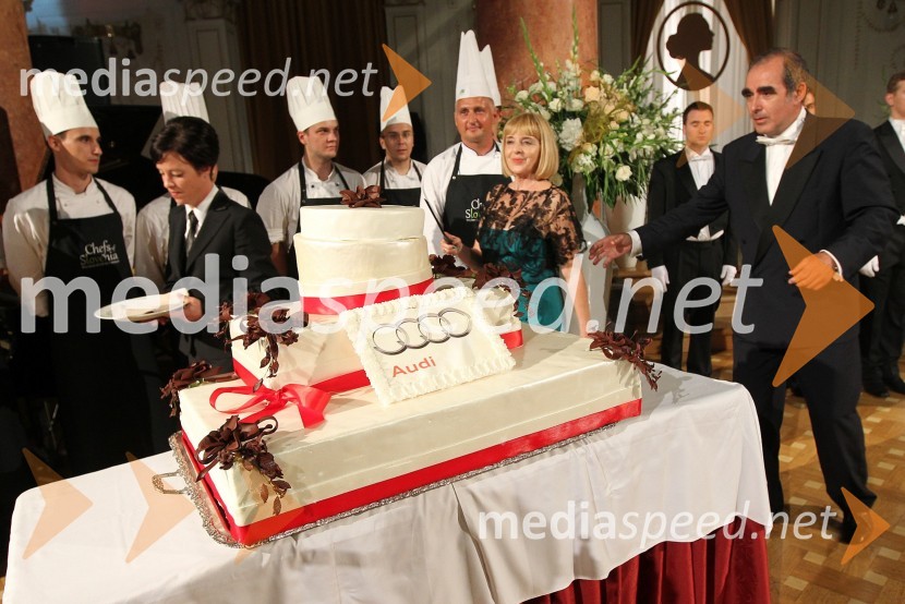 Anina tortaAnin ples 2014