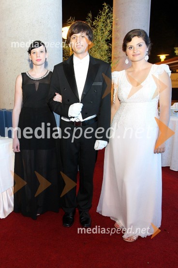  Anja Marin;  Matej Strašek;  Maja Križan, vodja prireditve Anin plesAnin ples 2014