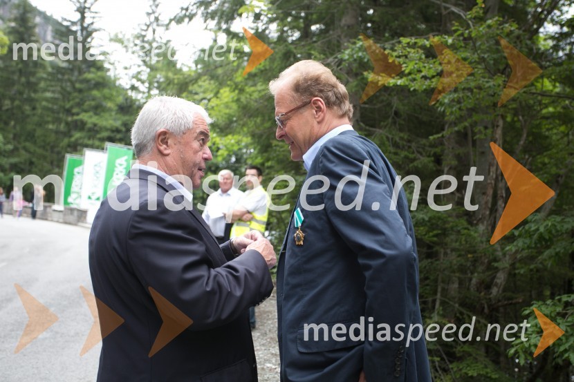  Saša Geržina, predsednik društva Rusija Slovenija;  Janez  Škrabec, direktor Riko d.o.o.Spominska svečanost ob Ruski kapelici