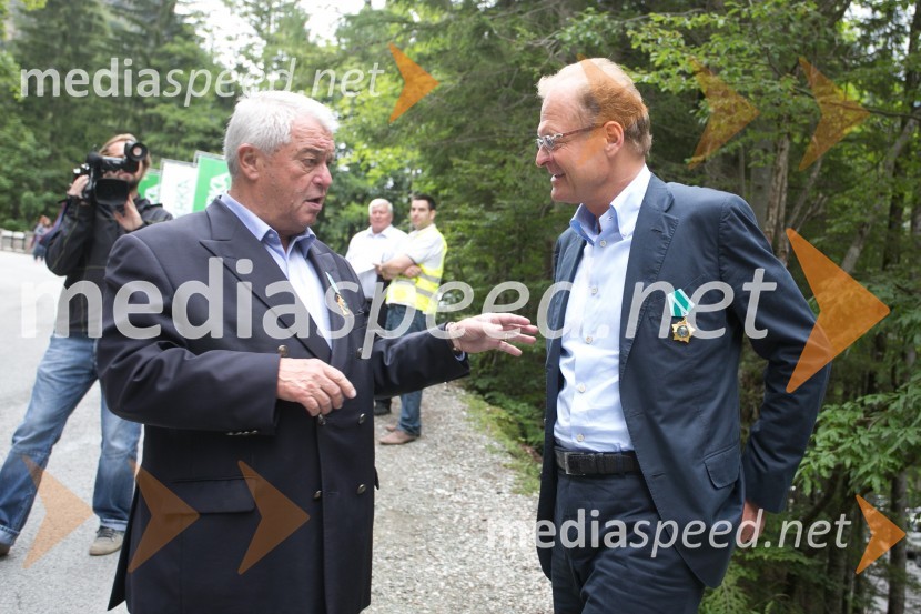  Saša Geržina, predsednik društva Rusija Slovenija;  Janez  Škrabec, direktor Riko d.o.o.Spominska svečanost ob Ruski kapelici