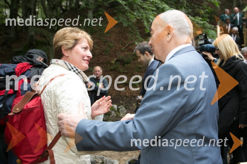  Silva Črnugelj, nekdanja poslanka;  Doku Gapurovič Zavgajev, veleposlanik Ruske federacije v SlovenijiSpominska svečanost ob Ruski kapelici