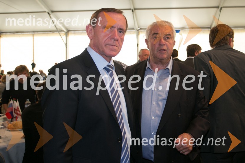  Jože Colarič, predsednik uprave Krka d.d.;  Saša Geržina, predsednik društva Rusija SlovenijaSpominska svečanost ob Ruski kapelici