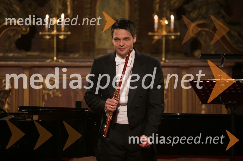  Martin Belič, flavtistKoncert Martina Beliča in Ivana Ferčiča