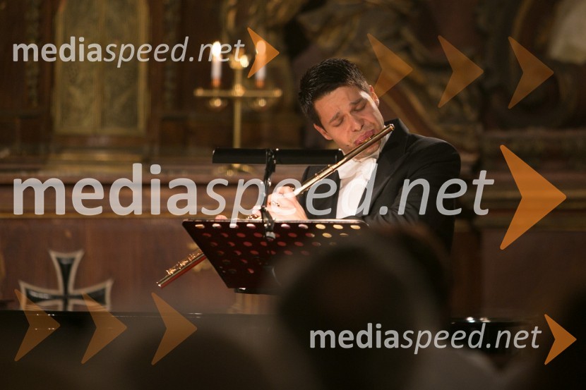  Martin Belič, flavtistKoncert Martina Beliča in Ivana Ferčiča
