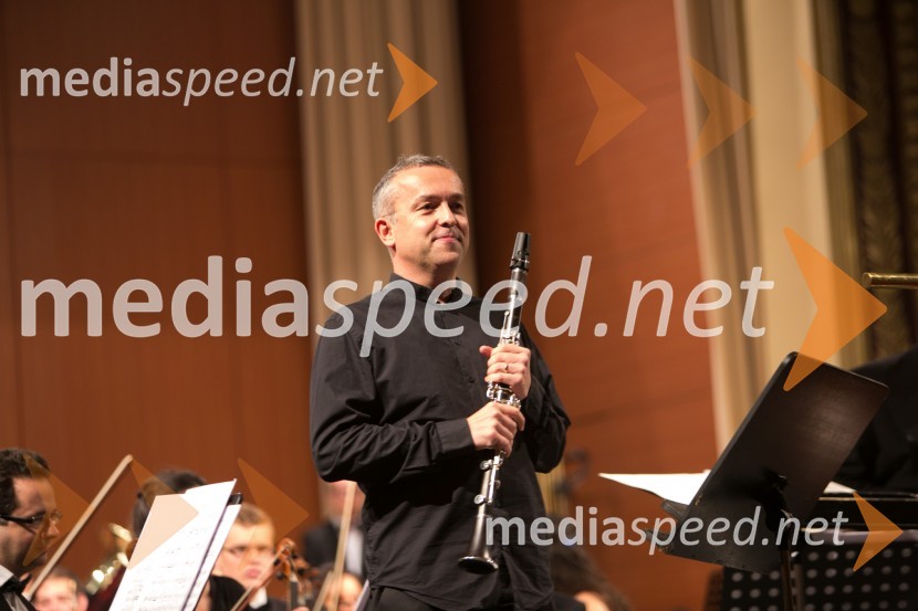  Jože Kotar, klarinetistSimfonični koncert z Mednarodnim orkestrom Ljubljana