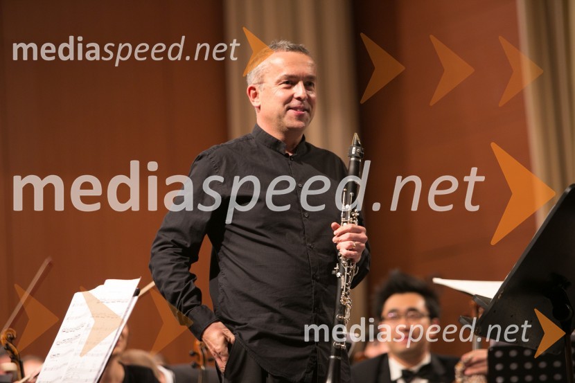  Jože Kotar, klarinetistSimfonični koncert z Mednarodnim orkestrom Ljubljana