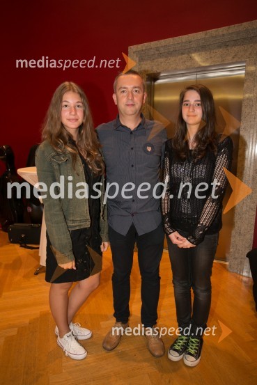  Lara Lovrič;  Jože Kotar, klarinetist;  Blažka KotarSimfonični koncert z Mednarodnim orkestrom Ljubljana