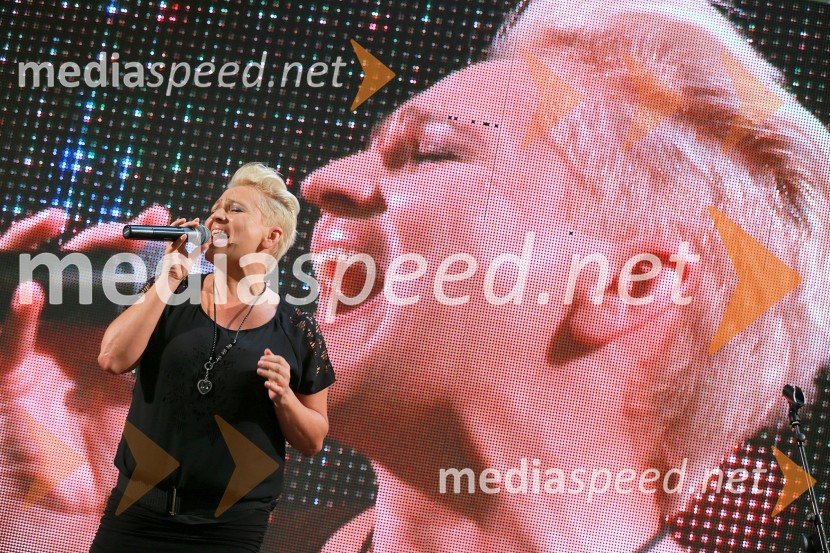  Natalija Kolšek, pevkaEuropark praznuje 14. rojstni dan