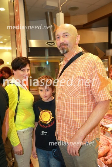 mag. Alenka Plos, predstojnica Inštituta za jezike in tuje poslovne jezike;  ... ; mag. Andrej Plos, predsednik uprave SparkasseEuropark praznuje 14. rojstni dan