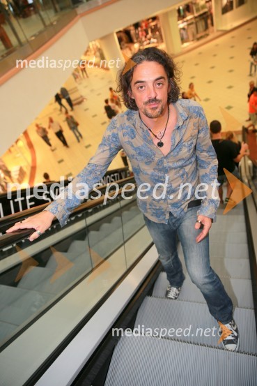  Tomaž Klepač, pevecEuropark praznuje 14. rojstni dan