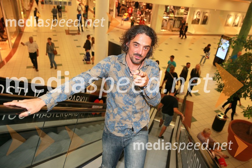  Tomaž Klepač, pevecEuropark praznuje 14. rojstni dan