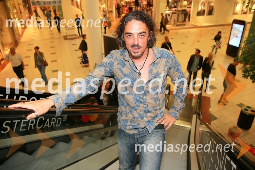  Tomaž Klepač, pevecEuropark praznuje 14. rojstni dan