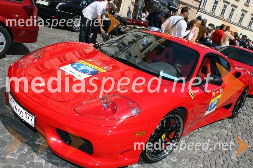 FerrariFerrarijeva štafeta ob 60. obletnici avtomobila Ferrari