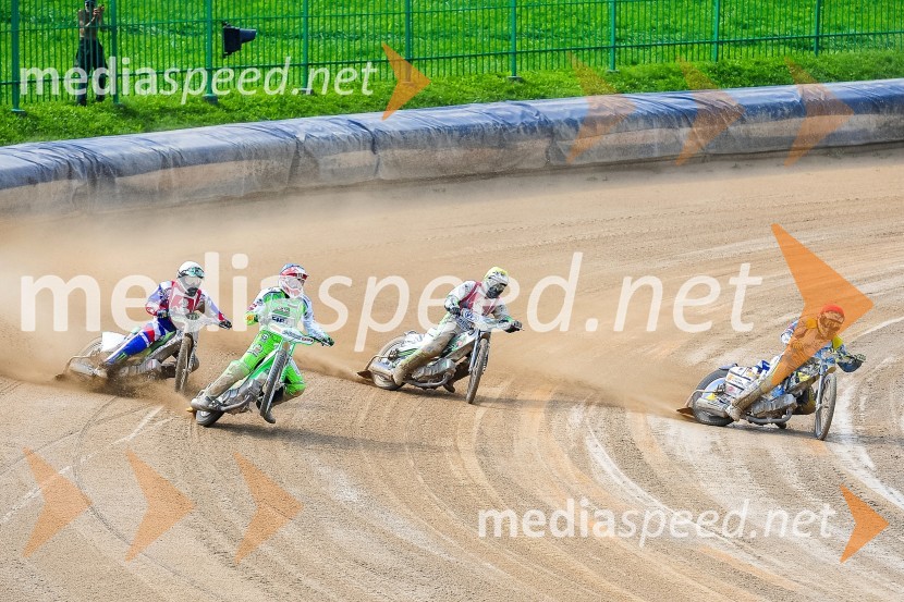 Finalna dirka mednarodnega tekmovanja parov