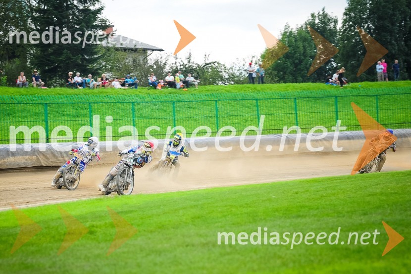 Finalna dirka mednarodnega tekmovanja parovFinalna dirka mednarodnega tekmovanja parov