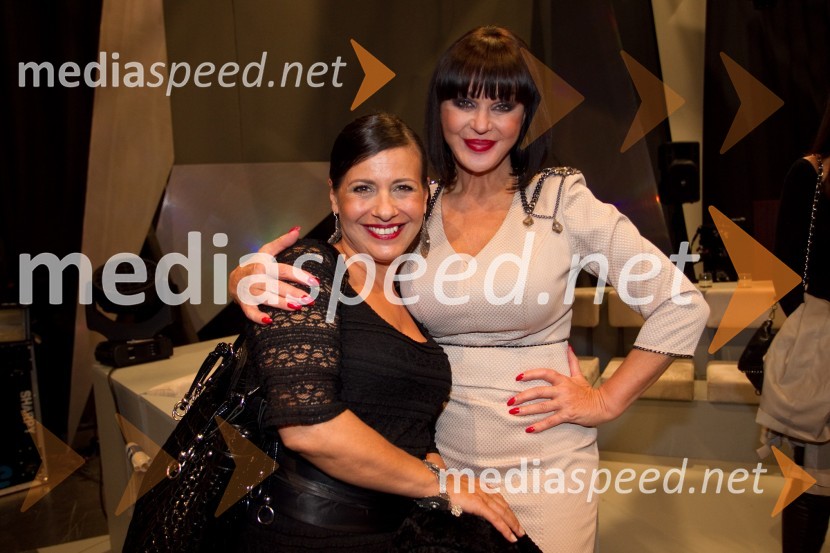  Darja Švajger, pevka;  Miša Molk, voditeljicaMiša Molk praznuje 60 let