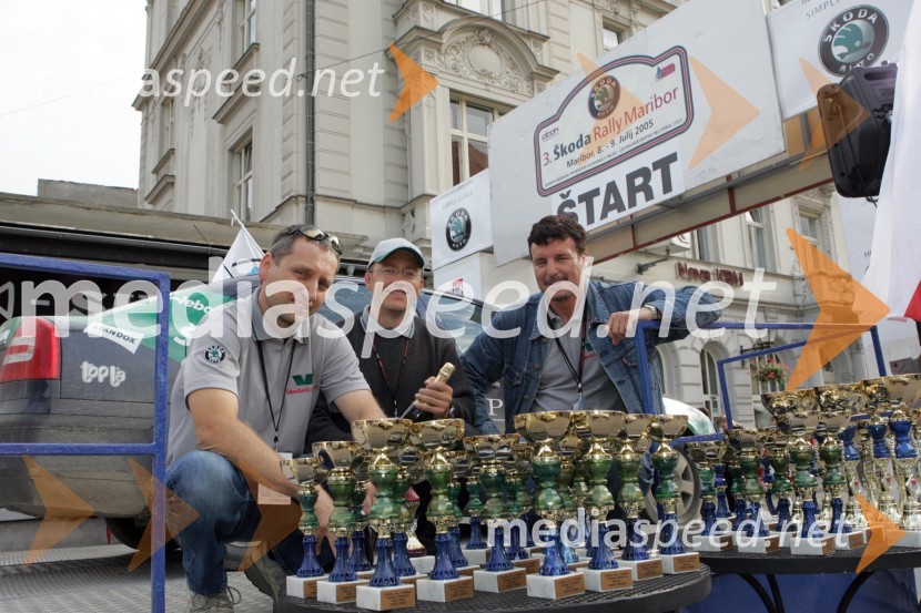 Matjaž Korošak, urednik avtomobilske priloge pri Večeru in nekdanji sovoznik v rallyju ter organizator rallya Škoda Maribor, Tadej Sax, vodja programa BMW pri Avto Malgaj in Andrej Knez, direktor relijaRALLY, 3.Škoda rally Maribor